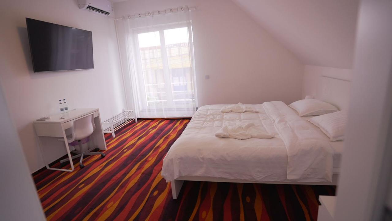 Vivo House Panzió Marosvásárhely Kültér fotó